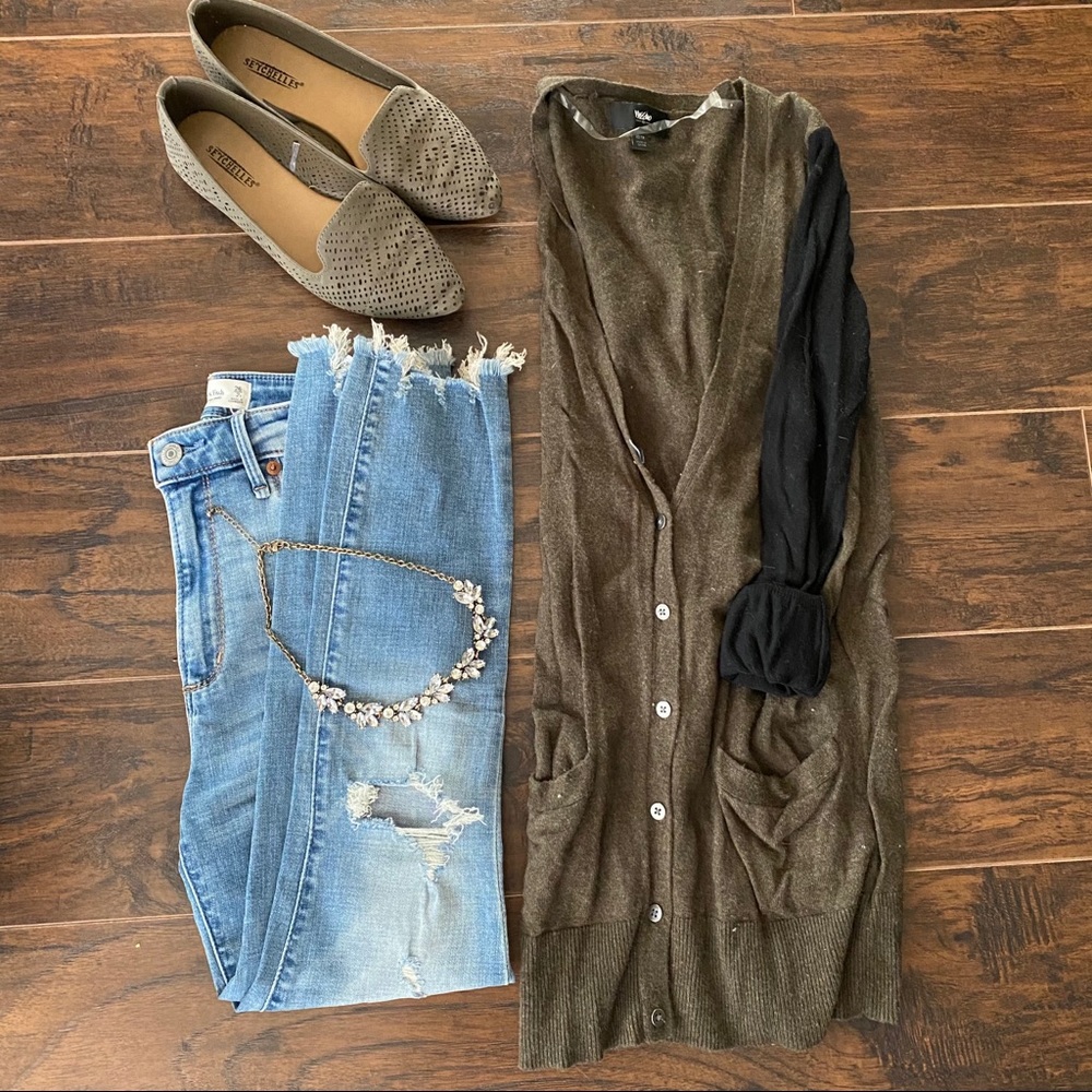 Mossimo olive green cardigan with black sleeves